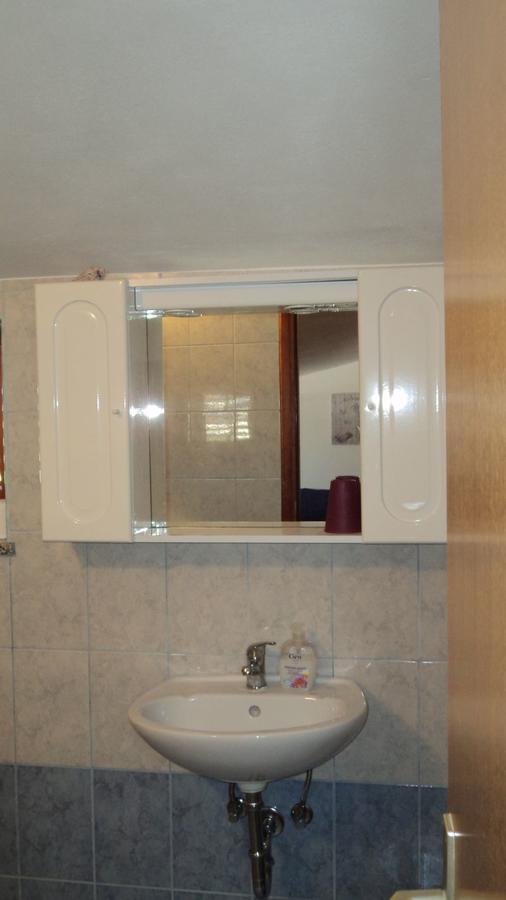 Studio Apartments Ana Ровин Екстериор снимка